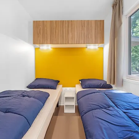 Prázdninový areál Easyatent Mobile Bijela Uvala 4*