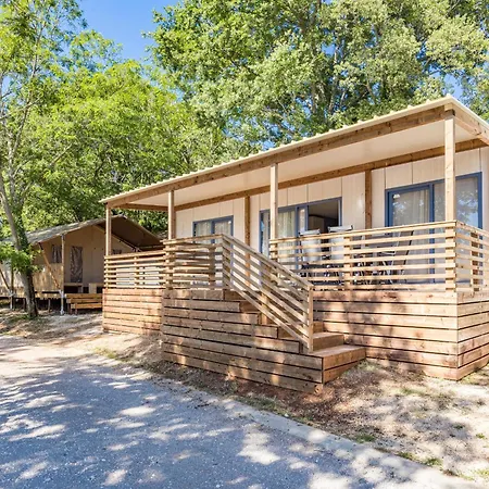 Holiday park Easyatent Mobile Bijela Uvala 4*