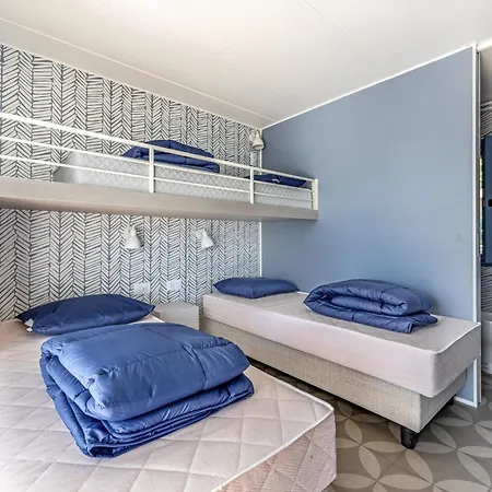Easyatent Mobile Bijela Uvala Holiday park Mugeba