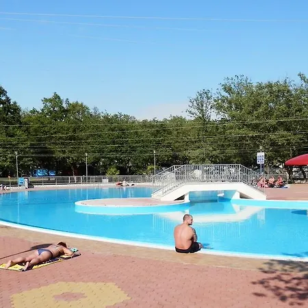 Easyatent Mobile Bijela Uvala Holiday park 4*